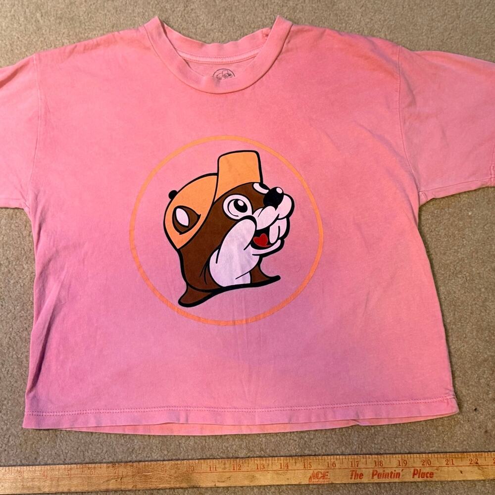 Buc-ee’s Pink Cropped T-Shirt Size Small Beaver Logo Graphic Tee Short Sleeve S